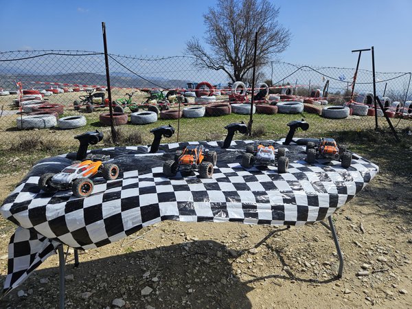 &Tau;&omicron; &pi;&iota;&omicron; fun off-road &pi;ά&rho;&kappa;&omicron; &tau;&eta;&sigmaf; &Kappa;ύ&pi;&rho;&omicron;&upsilon; &theta;&alpha; &tau;&omicron; &beta;&rho;&epsilon;&iota;&sigmaf; &sigma;&tau;&eta; &Lambda;ό&phi;&omicron;&upsilon; &kappa;&alpha;&iota; &pi;&rho;έ&pi;&epsilon;&iota; &nu;&alpha; &tau;&omicron; &zeta;ή&sigma;&epsilon;&iota;&sigmaf;
