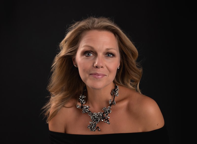 1 Miah Persson © Reka Choy RCP_1809 (2).jpg