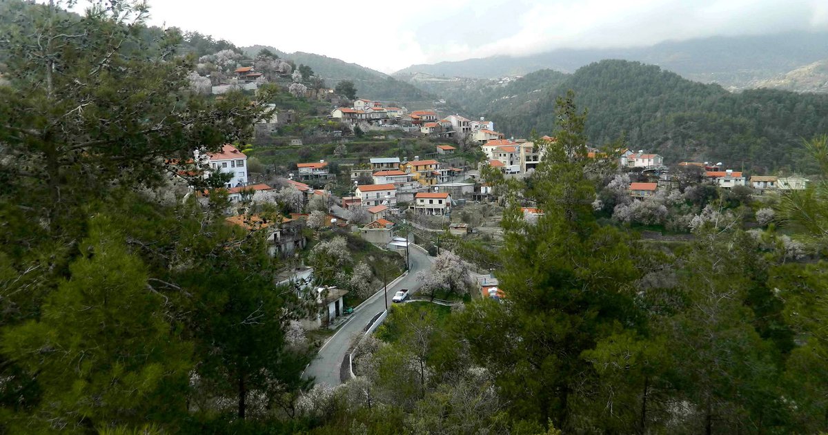 &Omicron;&iota; &Delta;ύ&mu;&epsilon;&sigmaf; &gamma;&epsilon;&mu;ί&zeta;&omicron;&upsilon;&nu; &tau;&omicron; &kappa;&alpha;&lambda;&omicron;&kappa;&alpha;ί&rho;&iota; &mu;&epsilon; &mu;&omicron;&upsilon;&sigma;&iota;&kappa;ή, &theta;έ&alpha;&tau;&rho;&omicron; &kappa;&alpha;&iota; &tau;&omicron; &mu;&epsilon;&gamma;ά&lambda;&omicron; &tau;&omicron;&upsilon;&sigmaf; &phi;&epsilon;&sigma;&tau;&iota;&beta;ά&lambda;