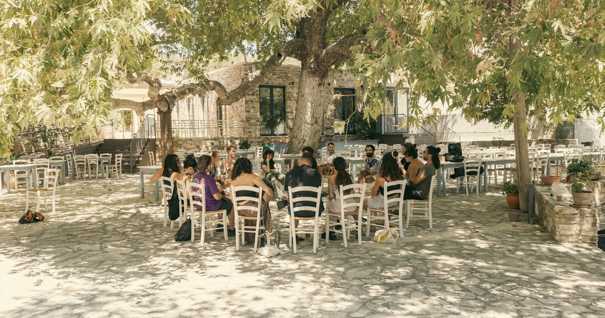 14 &phi;&epsilon;&sigma;&tau;&iota;&beta;ά&lambda; &pi;&omicron;&upsilon; &kappa;ά&nu;&omicron;&upsilon;&nu; &tau;&omicron;&nu; &Alpha;ύ&gamma;&omicron;&upsilon;&sigma;&tau;&omicron; &alpha;&kappa;ό&mu;&alpha; &pi;&iota;&omicron; &sigma;&upsilon;&nu;&alpha;&rho;&pi;&alpha;&sigma;&tau;&iota;&kappa;ό