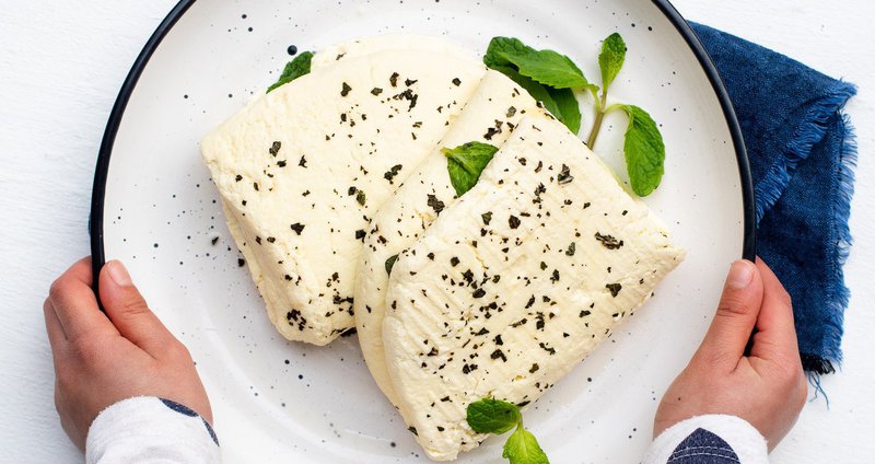 50853-sitesdefaultfilesxalloumi_1.2e16d0ba.fill-1375x729.jpg