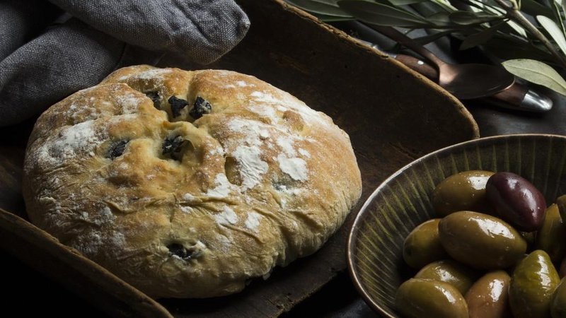56292-sites/default/files/olive-bread.jpg