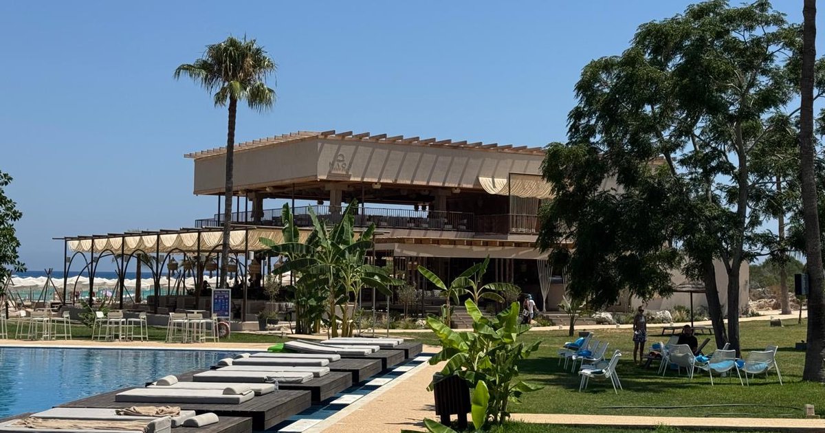 &Tau;&omicron; beach club &pi;&omicron;&upsilon; έ&gamma;&iota;&nu;&epsilon; &tau;&omicron; &nu;έ&omicron; hot spot &tau;&eta;&sigmaf; &Alpha;&gamma;ί&alpha;&sigmaf; &Nu;ά&pi;&alpha;&sigmaf;, &mu;ό&lambda;&iota;&sigmaf; &alpha;&pi;έ&kappa;&tau;&eta;&sigma;&epsilon; έ&nu;&alpha; &upsilon;&pi;έ&rho;&omicron;&chi;&omicron; &epsilon;&sigma;&tau;&iota;&alpha;&tau;ό&rho;&iota;&omicron; &sigma;&tau;&eta;&nu; &tau;&alpha;&rho;ά&tau;&sigma;&alpha;