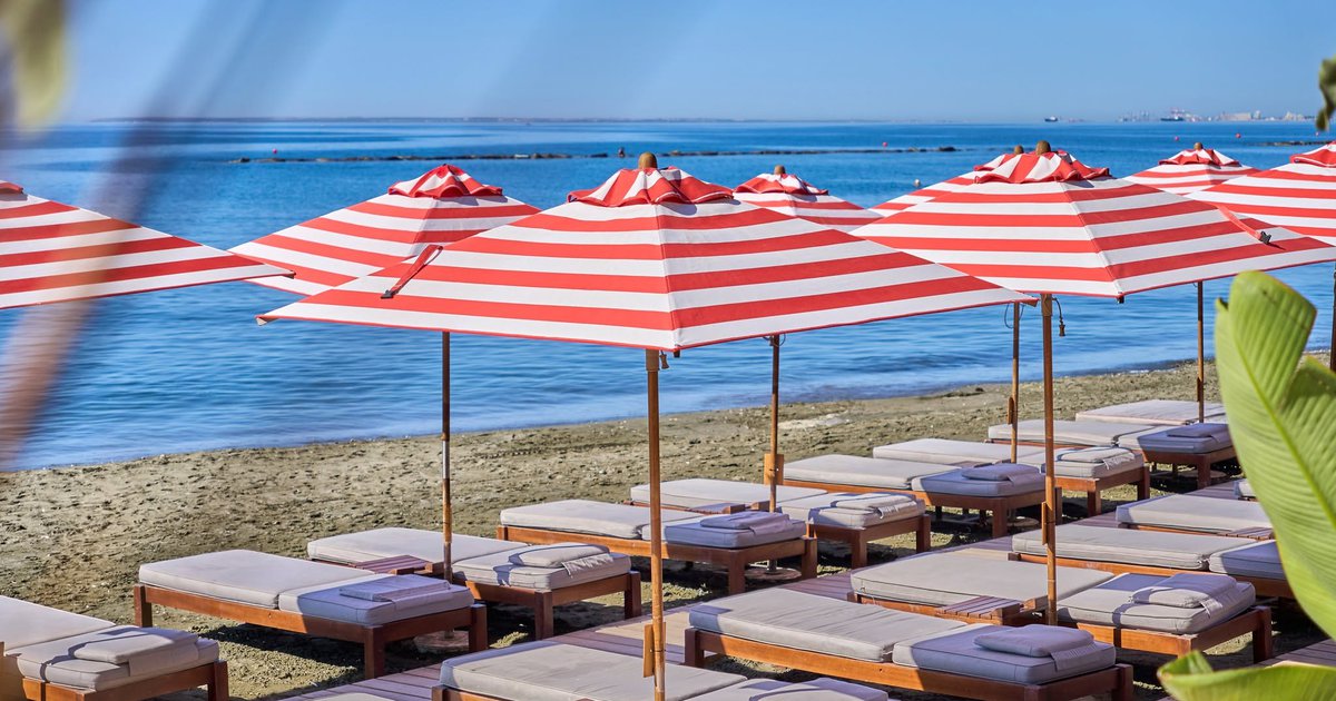&Tau;&alpha; 10 &kappa;&alpha;&lambda;ύ&tau;&epsilon;&rho;&alpha; beach spots &tau;&eta;&sigmaf; &Lambda;&epsilon;&mu;&epsilon;&sigma;&omicron;ύ &pi;&omicron;&upsilon; &delta;ί&nu;&omicron;&upsilon;&nu; ά&lambda;&lambda;&omicron; &nu;ό&eta;&mu;&alpha; &sigma;&tau;&omicron; &kappa;&alpha;&lambda;&omicron;&kappa;&alpha;ί&rho;&iota;