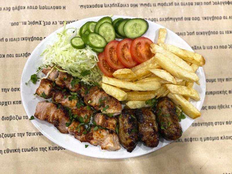 Apantisi_souvlaki1.jpg