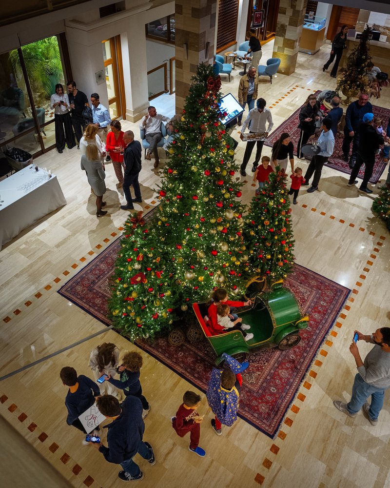 COLUMBIA BEACH RESORT - XMAS 2.jpg