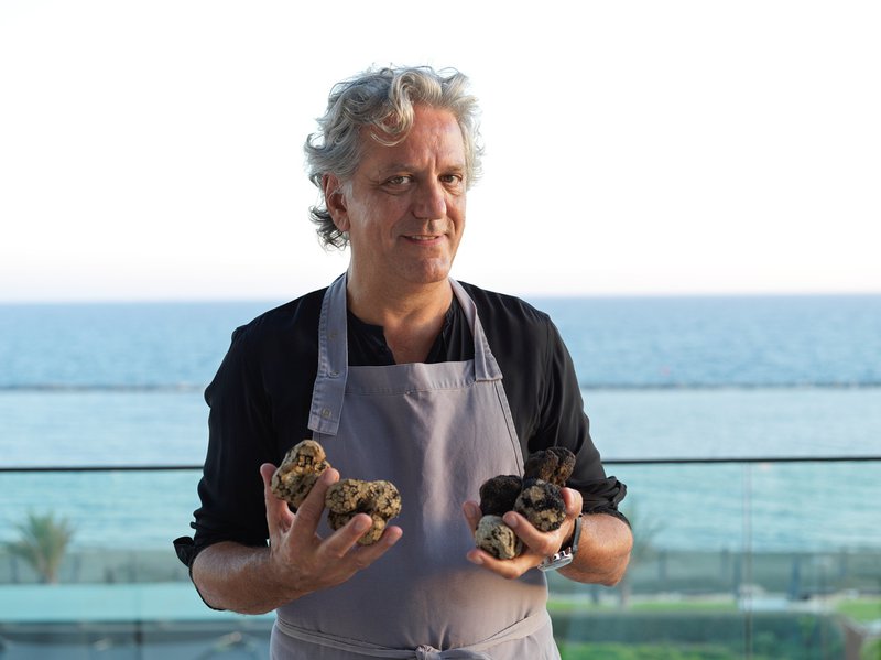 Giorgio_Locatelli_old_port_Limassol_180.jpg