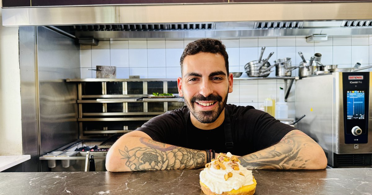 &Nu;έ&epsilon;&sigmaf; &kappa;&alpha;&lambda;&omicron;&kappa;&alpha;&iota;&rho;&iota;&nu;έ&sigmaf; &gamma;&epsilon;ύ&sigma;&epsilon;&iota;&sigmaf; &sigma;&tau;&omicron; Stavris Kitchen: &Omicron; &sigma;&epsilon;&phi; &Sigma;&tau;&alpha;&upsilon;&rho;ή&sigmaf; &Gamma;&epsilon;&omega;&rho;&gamma;ί&omicron;&upsilon; &alpha;&nu;&alpha;&nu;&epsilon;ώ&nu;&epsilon;&iota; &tau;&omicron; &mu;&epsilon;&nu;&omicron;ύ &tau;&omicron;&upsilon; &mu;&epsilon; &delta;&eta;&mu;&iota;&omicron;&upsilon;&rho;&gamma;&iota;&kappa;ό&tau;&eta;&tau;&alpha; &kappa;&alpha;&iota; &epsilon;&pi;&omicron;&chi;&iota;&kappa;ό&tau;&eta;&tau;&alpha;