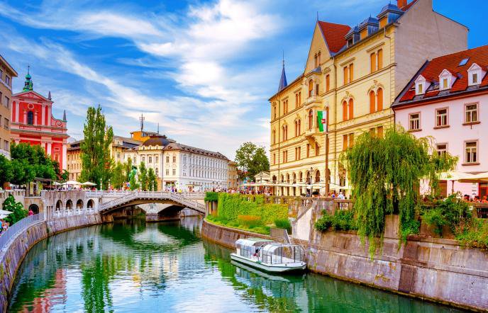 Ljubljana_shutterstock (17).jpg