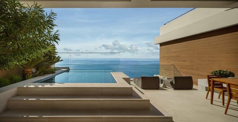 PENTHOUSE DUPLEX SUITE.jpg