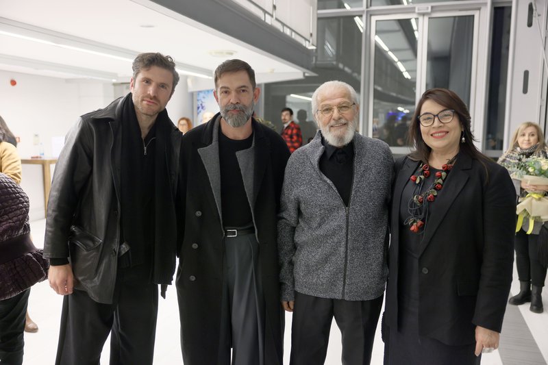 Πειραματική Σκηνή ΘΟΚ-Χίλια χέρια ©Αντώνης Αντωνίου-6.jpg