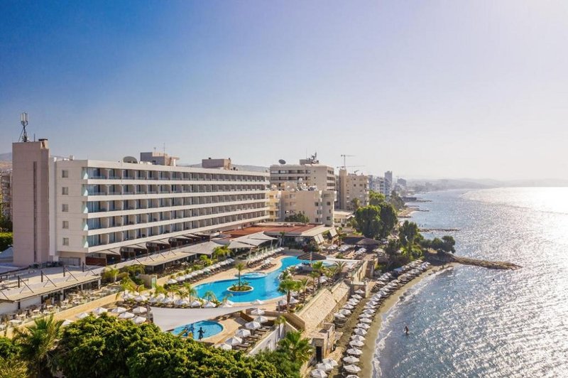 Royal_Apollonia_Beach.width-800.jpg