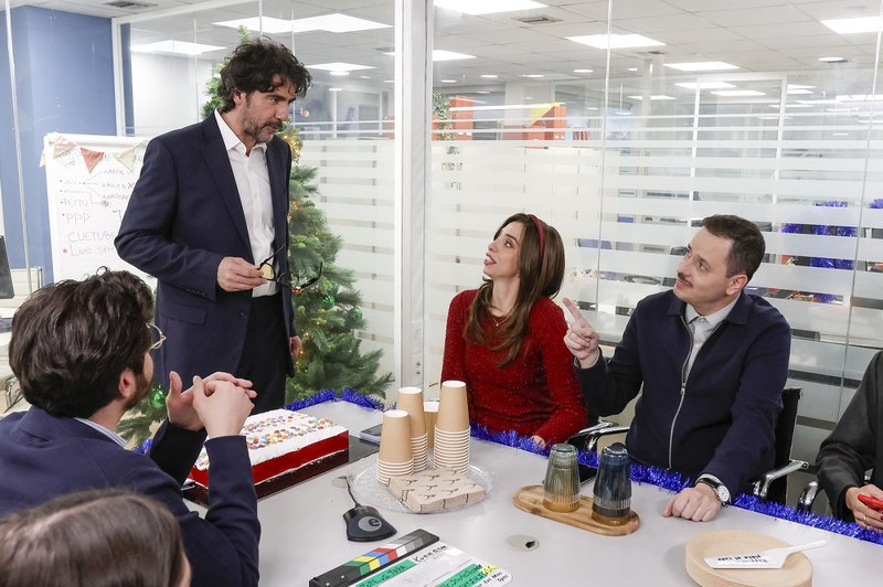 ΤΟΤΕ ΚΑΙ ΤΩΡΑ_ΚΟΠΗ ΠΙΤΑΣ ΤΩΡΑ_14.01 (1).jpg