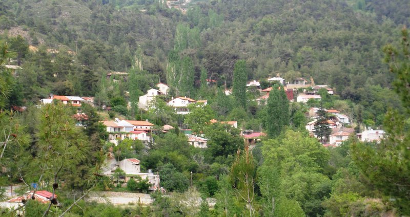 View_of_Palaiomylos_04.2e16d0ba.fill-1375x729.jpg