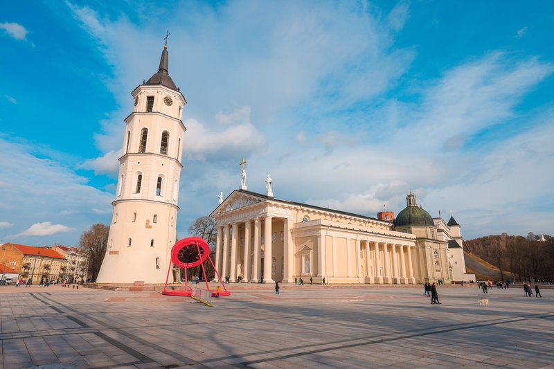 Vilnius+Cathedral+and+Bell+Tower.jpg