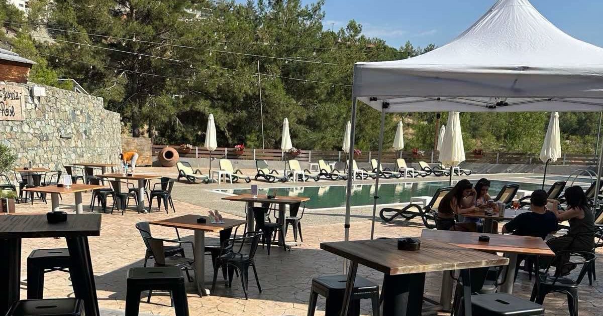 &Eta; &pi;&iota;&sigma;ί&nu;&alpha; &tau;&eta;&sigmaf; &Pi;&iota;&tau;&sigma;&iota;&lambda;&iota;ά&sigmaf; ά&nu;&omicron;&iota;&xi;&epsilon; &xi;&alpha;&nu;ά (&sigma;ή&mu;&epsilon;&rho;&alpha;) &kappa;&alpha;&iota; &mu;&alpha;&sigmaf; &kappa;&alpha;&lambda;&epsilon;ί &gamma;&iota;&alpha; &delta;&rho;&omicron;&sigma;&epsilon;&rho;έ&sigmaf; &beta;&omicron;&upsilon;&tau;&iota;έ&sigmaf;