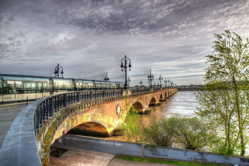bridge-4120830_1280.jpg