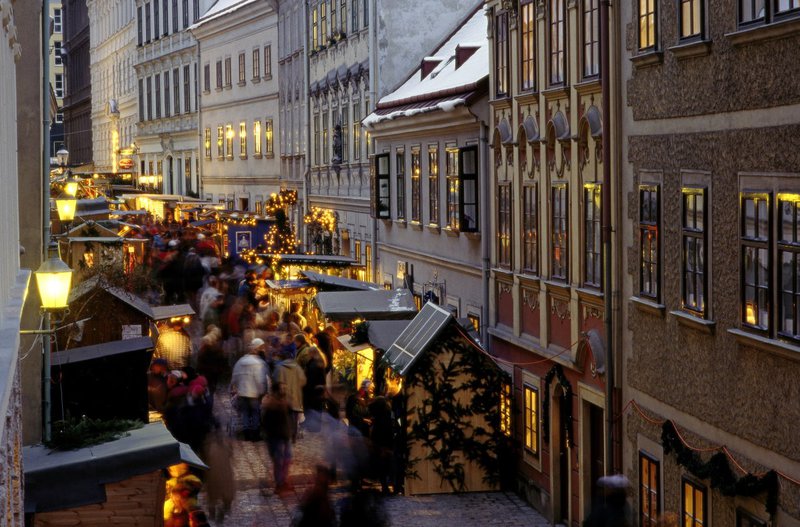 christmas-market-vienna-sokaki.jpg