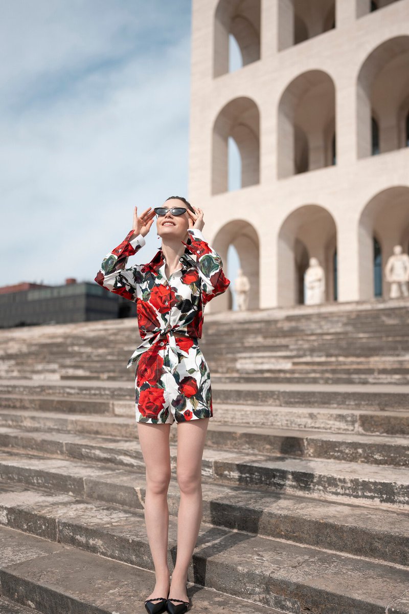 emili-in-paris-6.jpg