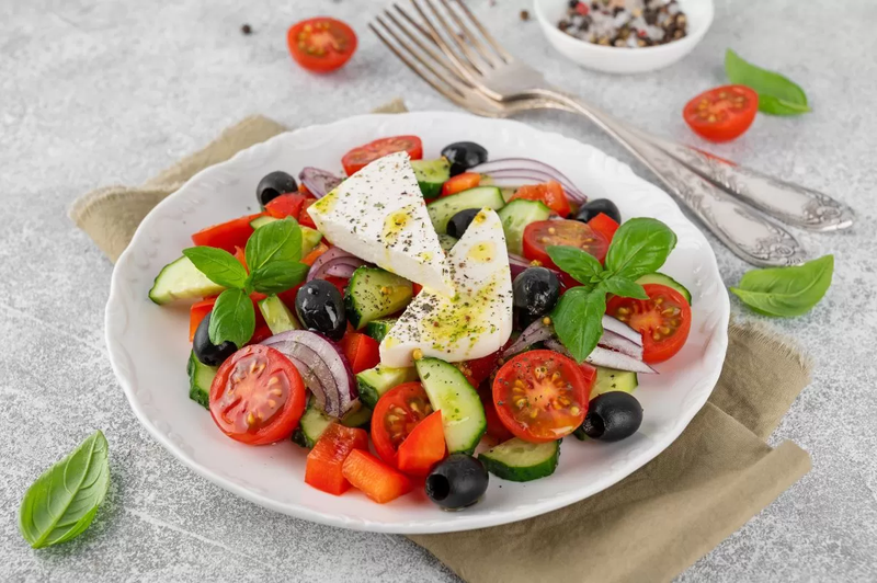 greek-salad-sh.webp