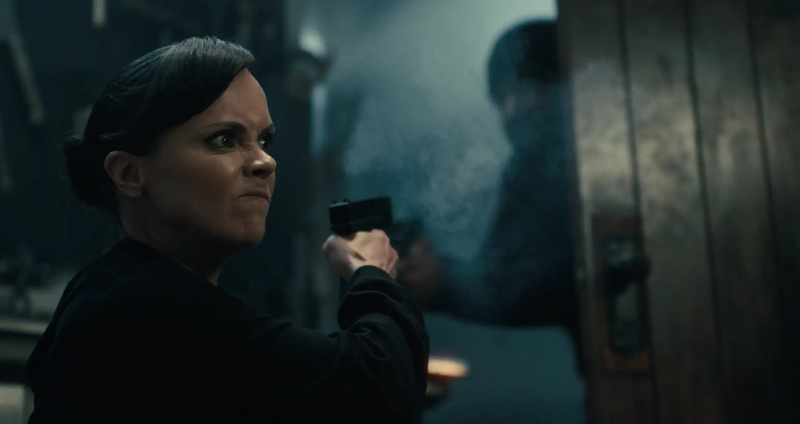 guns-up.2e16d0ba.fill-1375x729.png