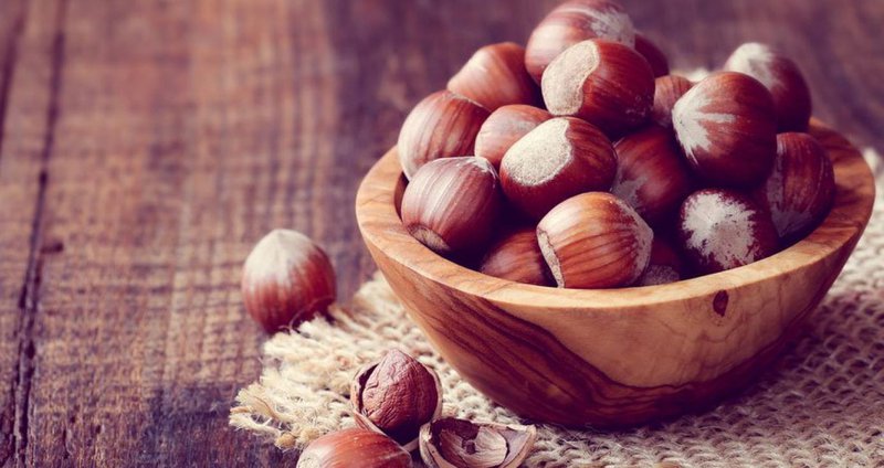 hazelnut-health-benefits.2e16d0ba.fill-1375x729.jpg