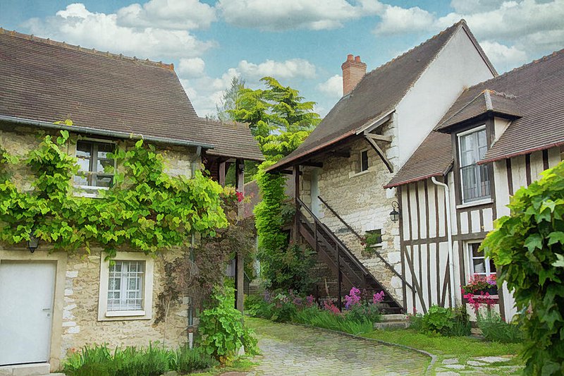 homes-in-giverny-france-john-rivera.jpg