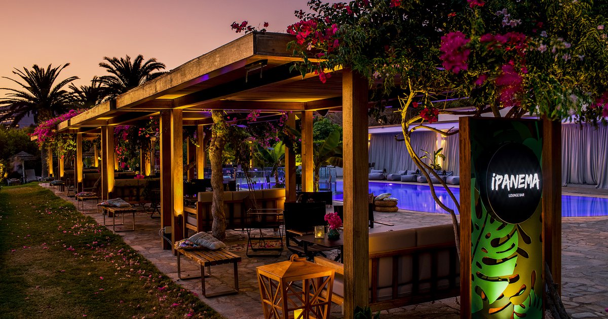 &Iota;panema Lounge Bar: Asian Fusion &gamma;&epsilon;ύ&sigma;&epsilon;&iota;&sigmaf;, signature cocktails &kappa;&alpha;&iota; &delta;&epsilon;ί&pi;&nu;&omicron; &kappa;ά&tau;&omega; &alpha;&pi;ό &tau;&iota;&sigmaf; &beta;&omicron;&upsilon;&kappa;&alpha;&mu;&beta;ί&lambda;&iota;&epsilon;&sigmaf;