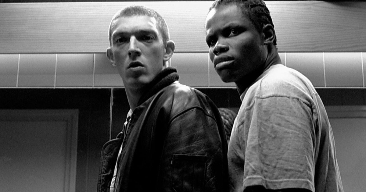 &Theta;&epsilon;&rho;&iota;&nu;ό &Sigma;&iota;&nu;&epsilon;&mu;ά: &Pi;&rho;&omicron;&beta;&omicron;&lambda;ή &tau;&eta;&sigmaf; &tau;&alpha;&iota;&nu;ί&alpha;&sigmaf; &laquo;La Haine&raquo;