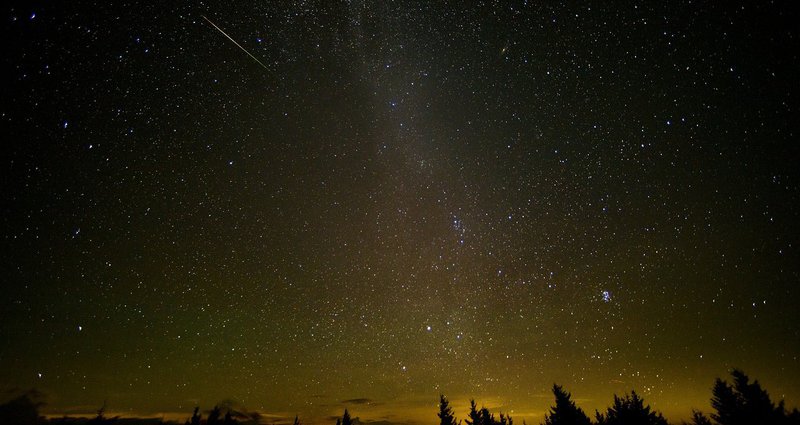 meteor-6638096_1280.2e16d0ba.fill-1375x729.jpg