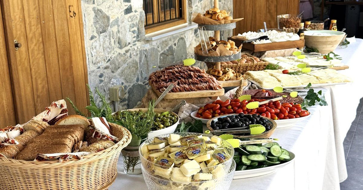 &Sigma;&epsilon;&phi; &alpha;&pi;ό &tau;&omicron; &Pi;&alpha;&rho;ί&sigma;&iota; &sigma;&upsilon;&nu;&alpha;&nu;&tau;&iota;&omicron;ύ&nu;&tau;&alpha;&iota; &sigma;&tau;&omicron;&nu; Ά&gamma;&iota;&omicron; &Iota;&omega;ά&nu;&nu;&eta; &Pi;&iota;&tau;&sigma;&iota;&lambda;&iota;ά&sigmaf; &gamma;&iota;&alpha; &mu;&iota;&alpha; &mu;&epsilon;&gamma;ά&lambda;&eta; &gamma;&alpha;&sigma;&tau;&rho;&omicron;&nu;&omicron;&mu;&iota;&kappa;ή &gamma;&iota;&omicron;&rho;&tau;ή