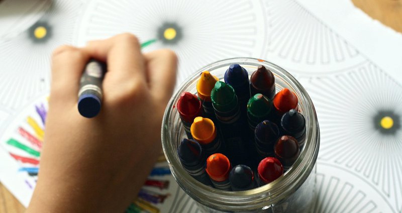 ponce_photography-crayons-1445053.2e16d0ba.fill-1375x729.jpg