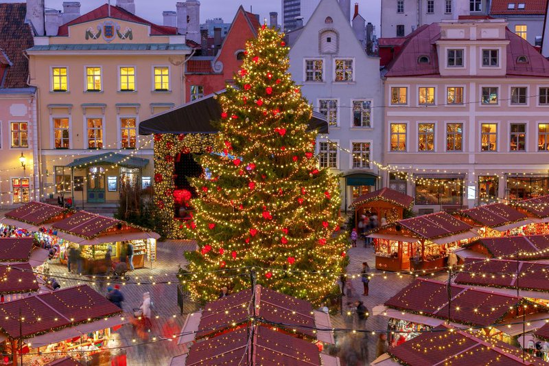 shutterstock-Tallin-christmas.jpg