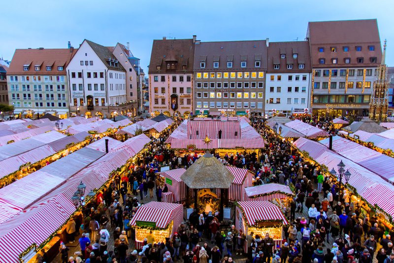 shutterstock_Christkindlesmarkt-Nuremberg.jpg