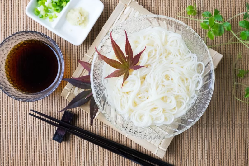 somen-japanese-chilled-somen-noodles-sh.webp