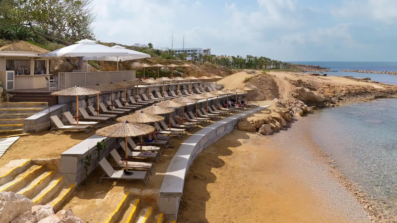 theRockBeachBar_080.webp