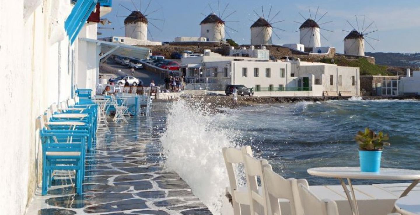 Οι τρεις υπερπολυτελείς αλυσίδες που θέλουν να πάνε 