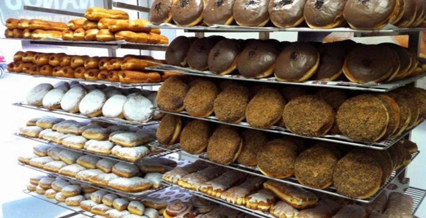 H Lemesos Trwei Donuts Sto Neo Nanou Donuts House Check In Cyprus