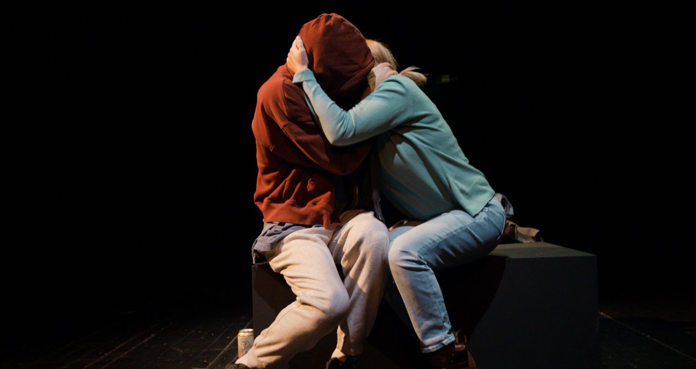 Το ''Λόγια στο Στόμα'' του Kieran Hurley, επιστρέφει στο Θέατρο Ριάλτο